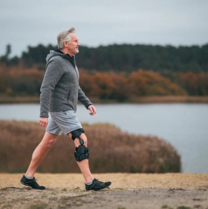 Donjoy ROAM OA Knee Brace